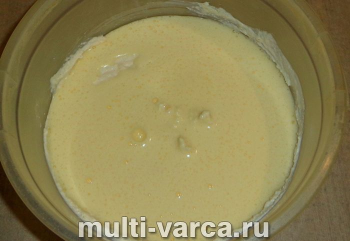 Манник зі згущеним молоком у мультиварці