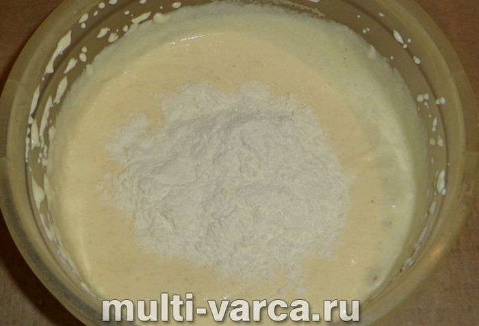 Манник зі згущеним молоком у мультиварці