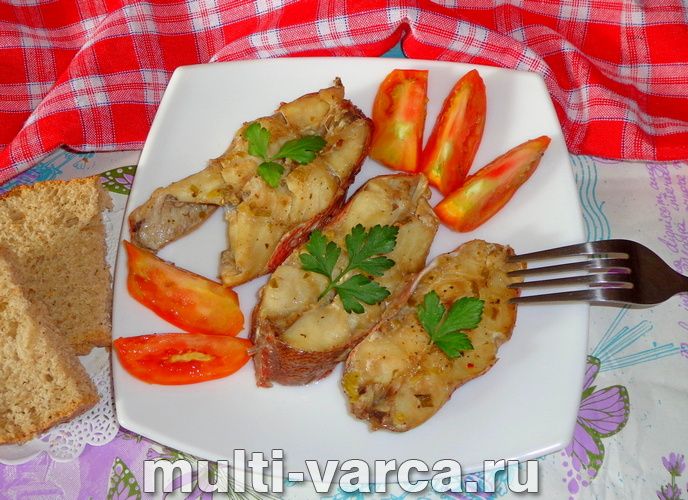 Морський окунь на пару в мультиварці