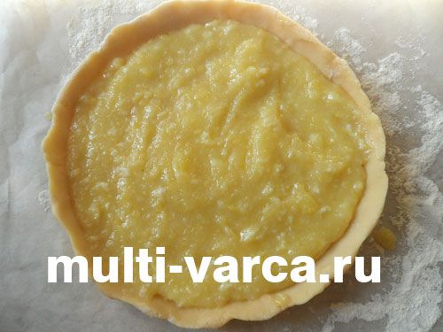 Ніжний пиріг із лимонним кремом у мультиварці