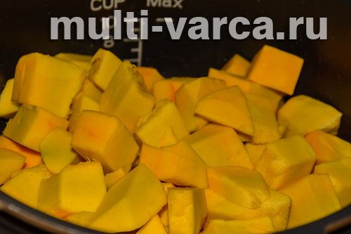 Печеня з м'ясом, гарбузом і картоплею