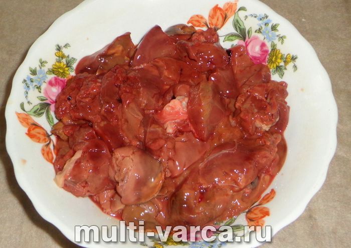 Печінка з кабачками в мультиварці