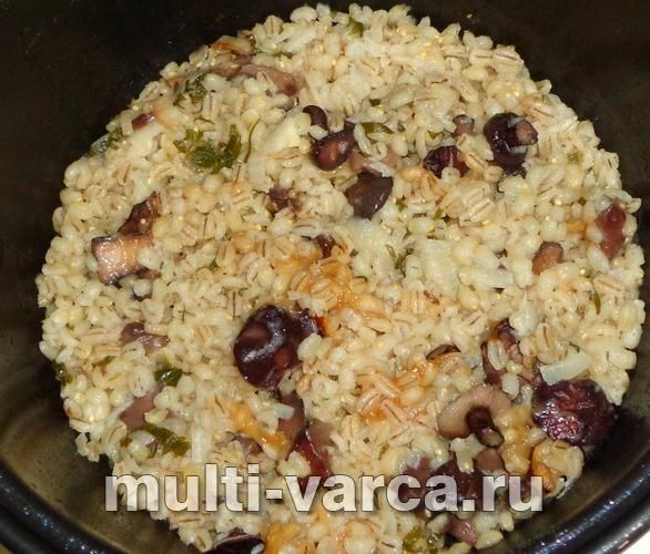 Перлова каша з грибами в мультиварці
