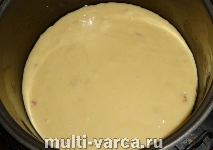 Пиріг із курагою в мультиварці