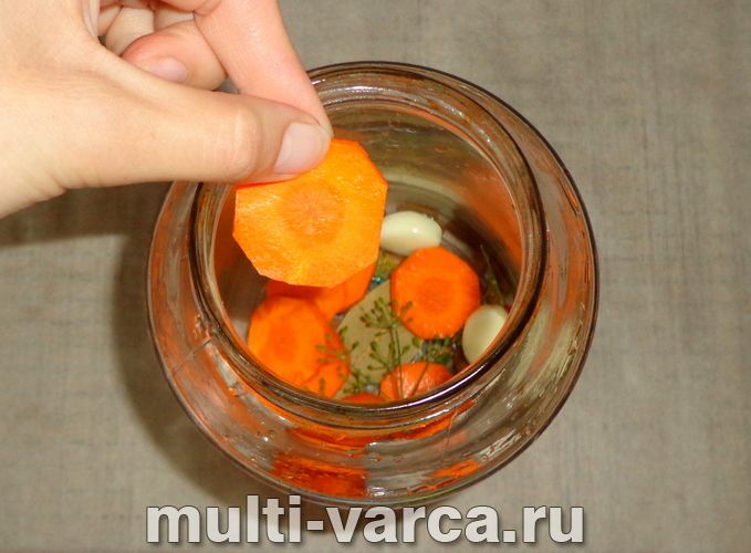 Помідори з морквою і перцем на зиму