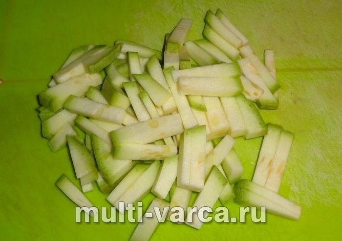Рис із куркою та овочами в мультиварці
