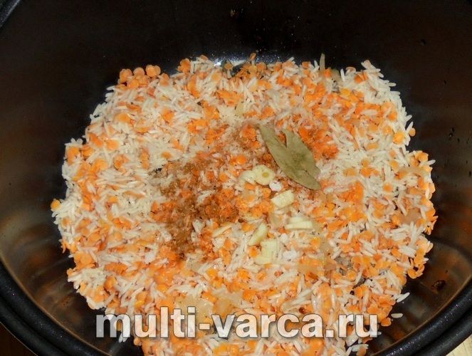 Рис із сочевицею в мультиварці