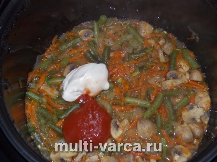 Стручкова квасоля з грибами