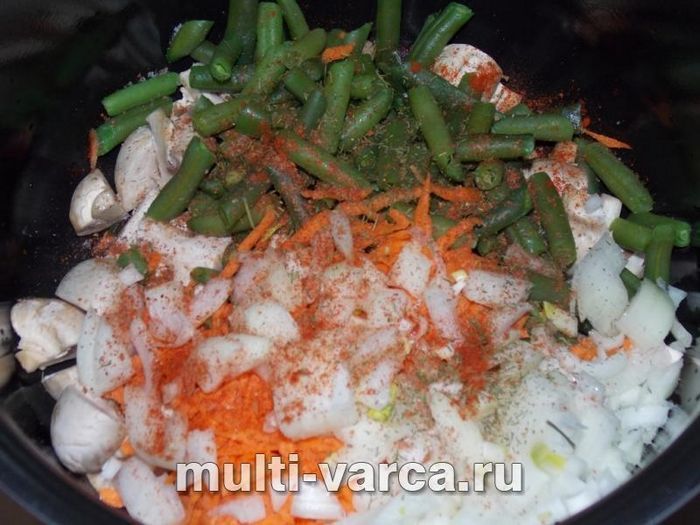 Стручкова квасоля з грибами