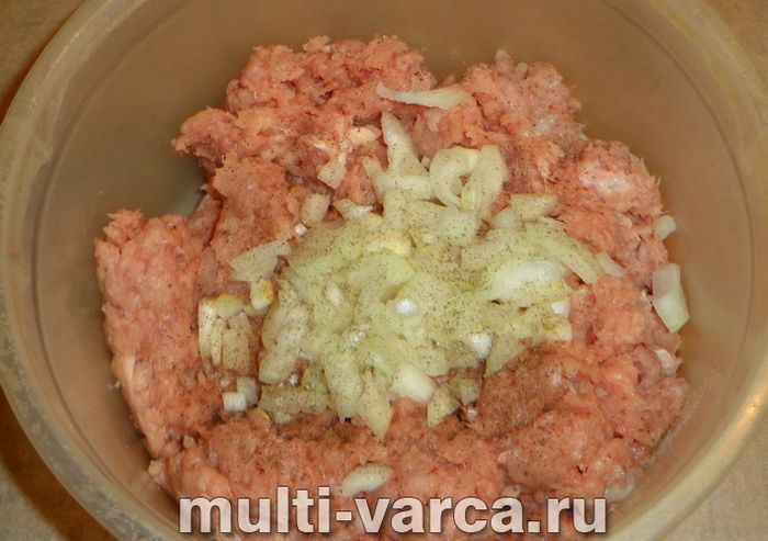 Тефтелі з індички в мультиварці на пару