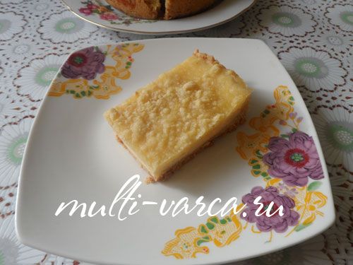 Тертий пиріг із сиром у мультиварці