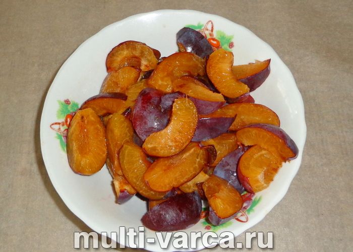 Варення зі сливи з яблуками в мультиварці