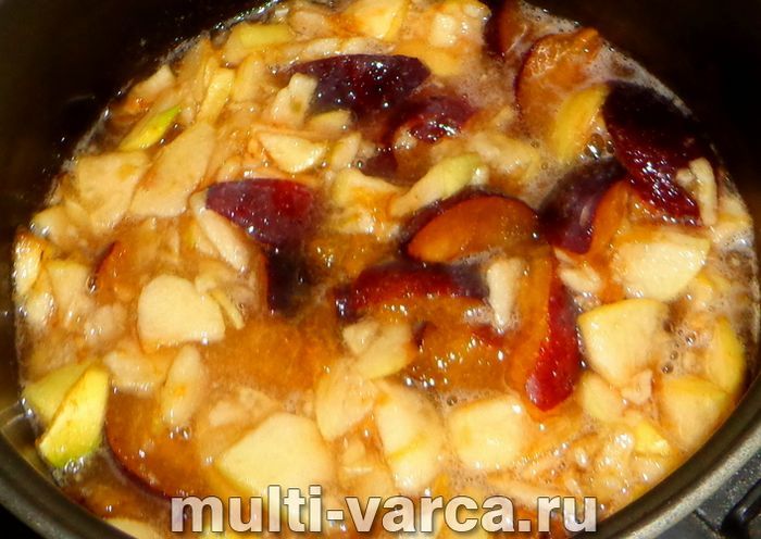 Варення зі сливи з яблуками в мультиварці