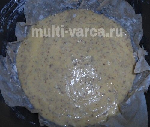 Відкритий вишневий пиріг із шоколадом у мультиварці