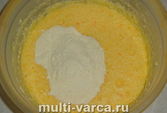 Апельсиновий кекс у мультиварці