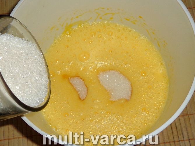 Банановий торт у мультиварці