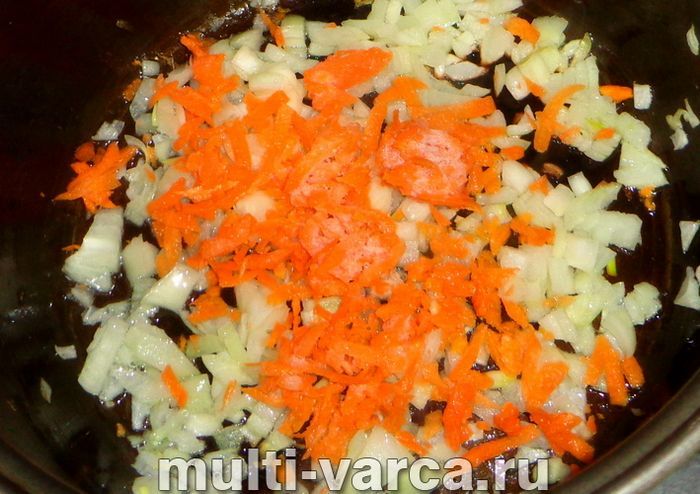 Булгур із курячими ніжками в мультиварці