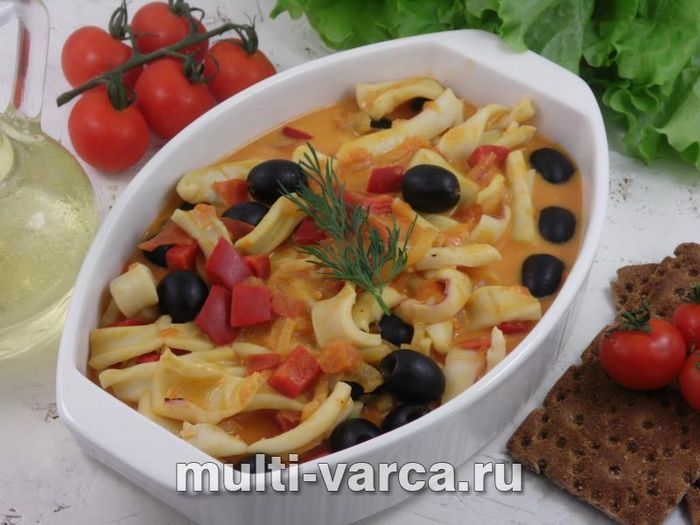 Кальмари в грецькому соусі