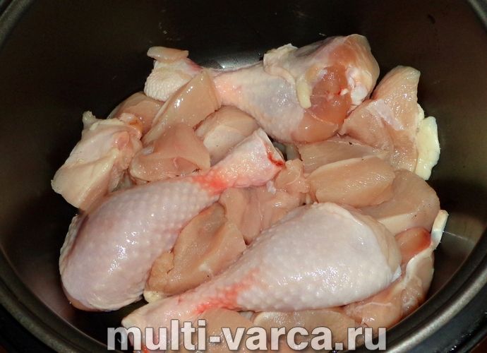 Курка у власному соку з часником