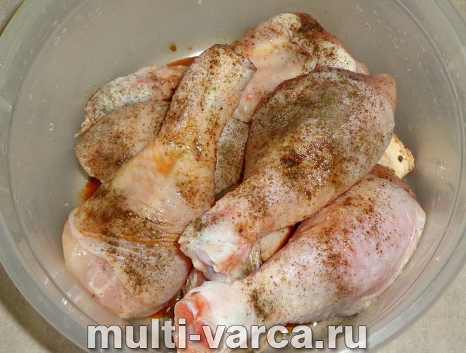 Курка з мандаринами в духовці