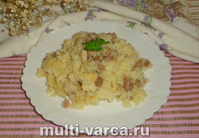 Кускус із куркою в мультиварці