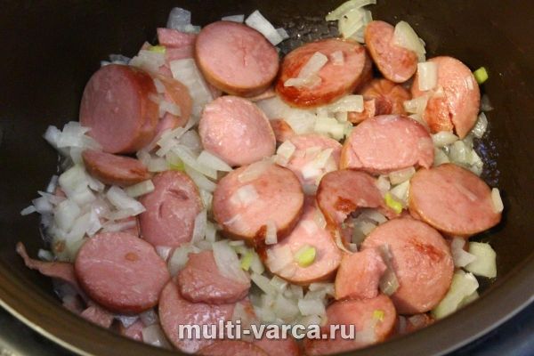Макарони з сардельками