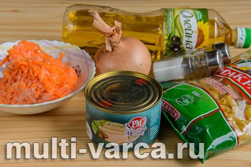 Макарони з тунцем і помідорами