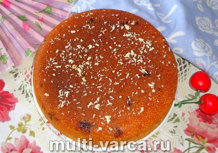 Манник із ягодами в мультиварці