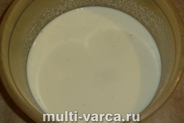 Манник на кислому молоці в мультиварці