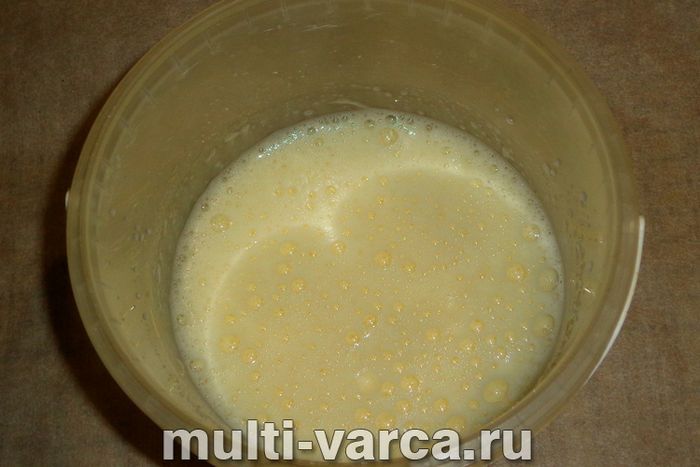 Манник на кислому молоці в мультиварці
