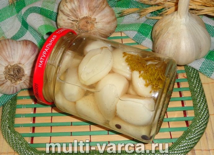 Маринований часник на зиму