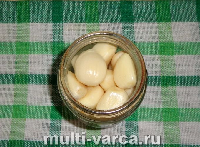 Маринований часник на зиму