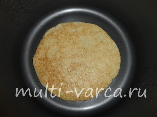 Млинці з грибами, рисом і яйцем