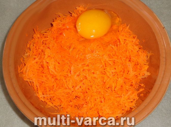 Морквяні котлети на пару в мультиварці
