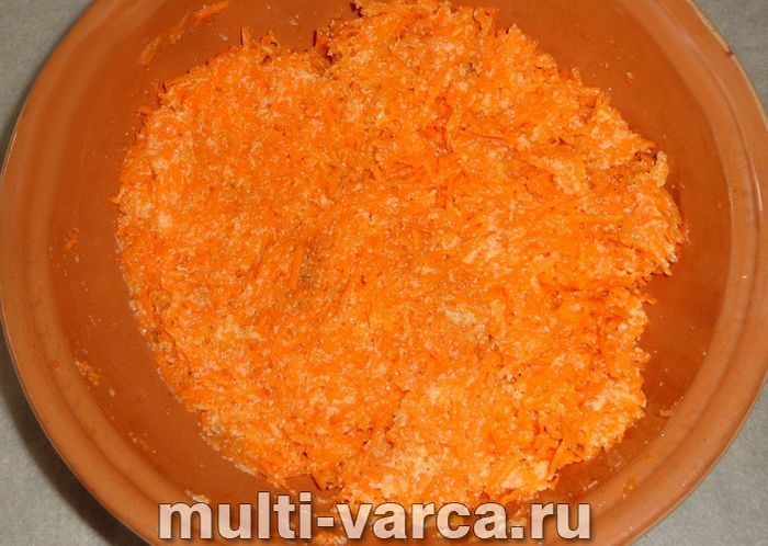Морквяні котлети на пару в мультиварці