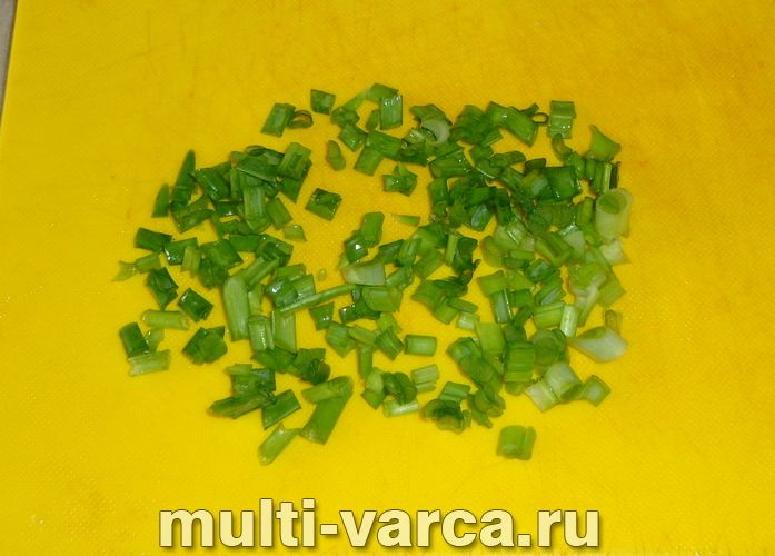 Омлет із помідорами в мультиварці