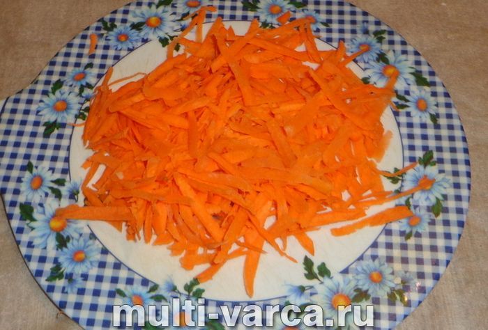 Овочеве рагу з ковбасою в мультиварці