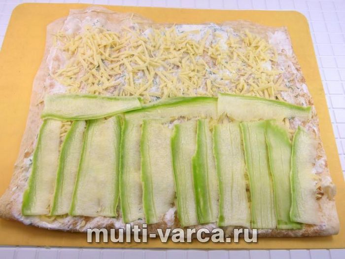 Пиріг із лаваша з фаршем і кабачком