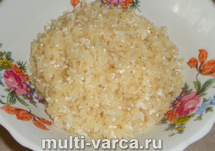 Плов із тушонкою в мультиварці
