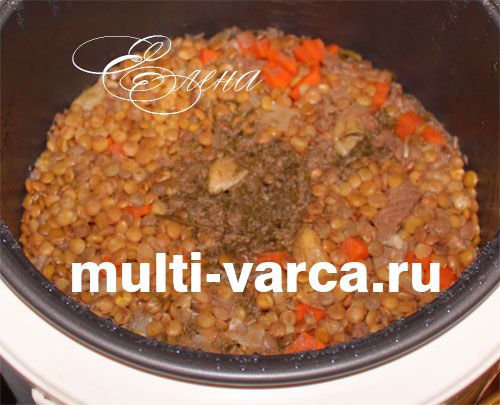 Плов із зеленої сочевиці в мультиварці