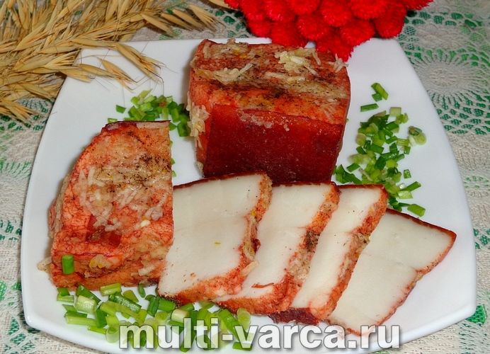 Сало в цибулевому лушпинні в мультиварці