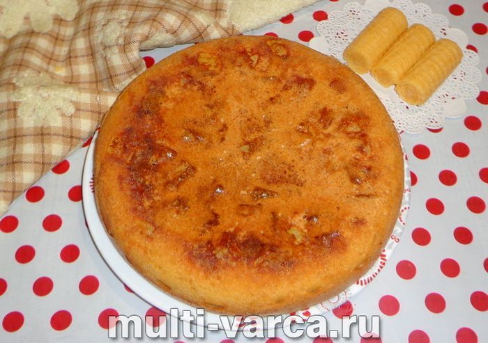 Шарлотка з ананасами в мультиварці