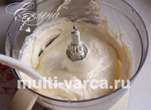 Смачна, пишна малинова шарлотка з малиновою начинкою