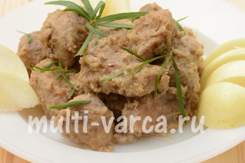 Смачна свинина з яблуками