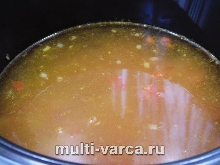 Томатно-рисовий суп із фрикадельками