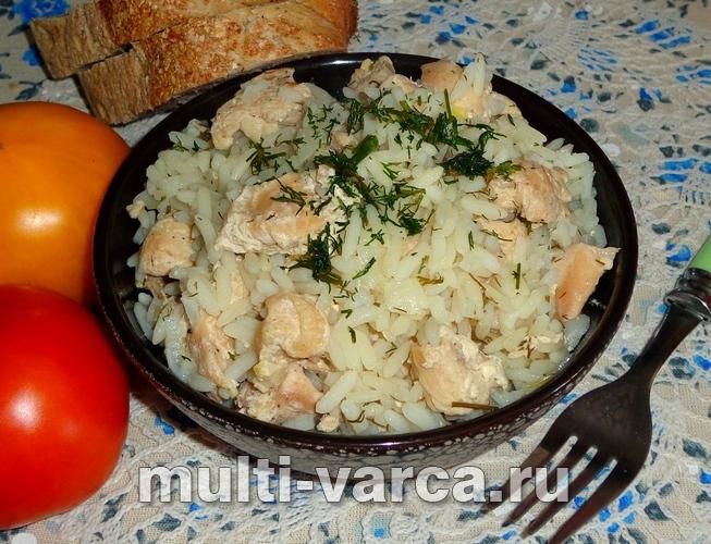 Тушкована курка з рисом у мультиварці