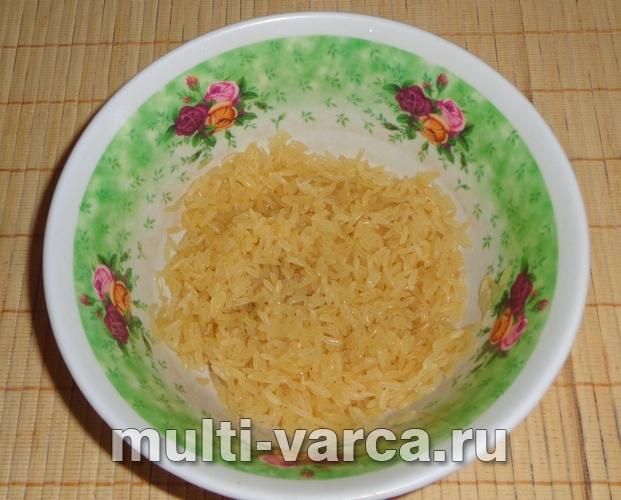 Тушкована курка з рисом у мультиварці