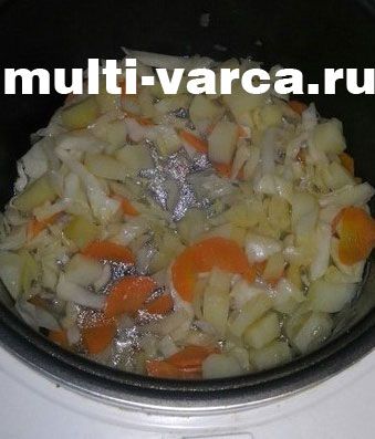 Тушковані овочі під сметанним соусом