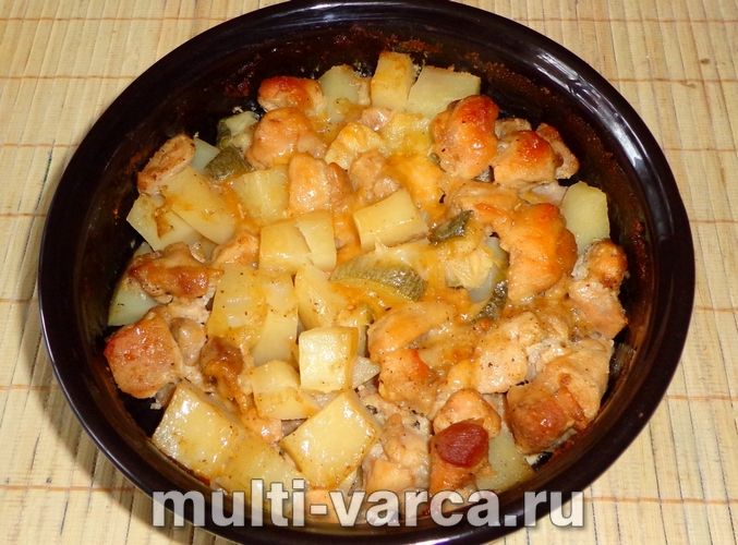 Запечена курка з кабачком і картоплею