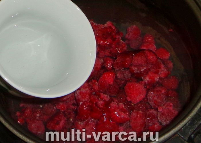 Желе з малини в мультиварці